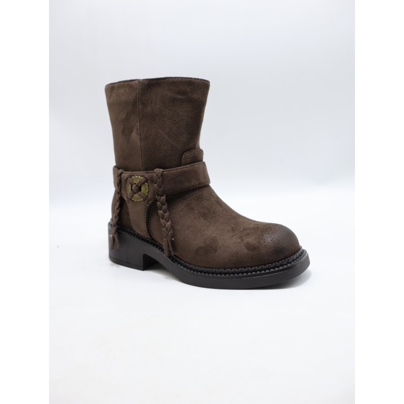 BUTY DAMSKIE . SIZE: 36-41 (12 PAR/PACZKA) KOLOR JAK NA ZDZIĘCIU