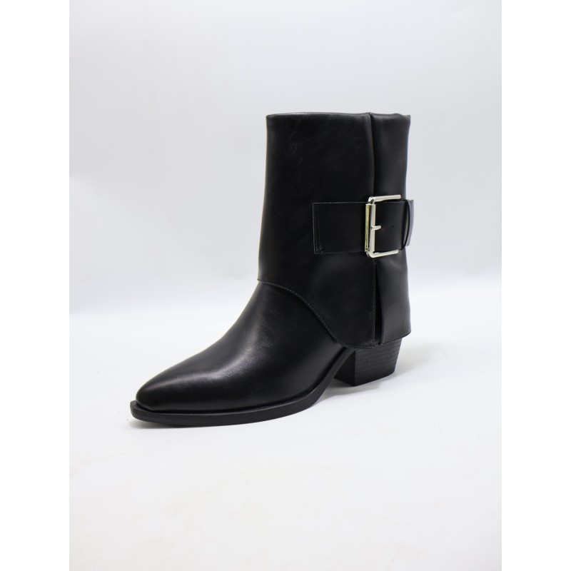 BUTY DAMSKIE . SIZE: 36-41 (12 PAR/PACZKA) KOLOR JAK NA ZDZIĘCIU