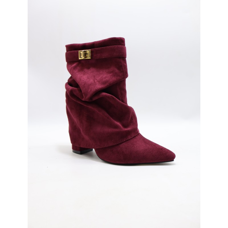 BUTY DAMSKIE . SIZE: 36-41 (12 PAR/PACZKA) KOLOR JAK NA ZDZIĘCIU
