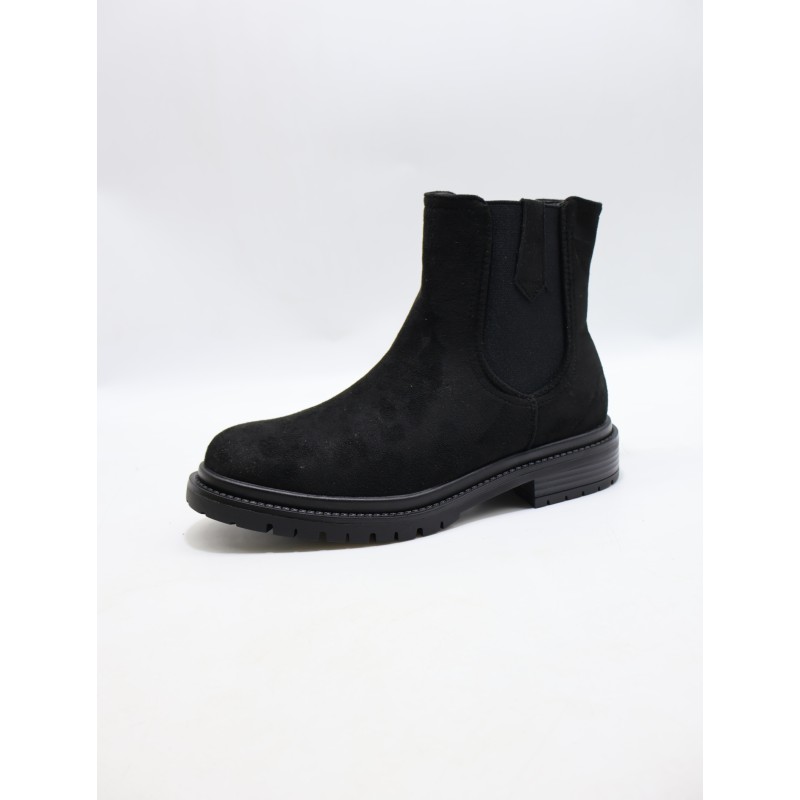 BUTY DAMSKIE . SIZE: 36-41 (12 PAR/PACZKA) KOLOR JAK NA ZDZIĘCIU