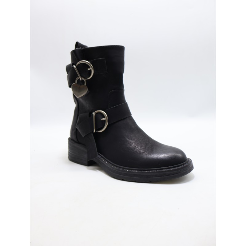 BUTY DAMSKIE . SIZE: 36-41 (12 PAR/PACZKA) KOLOR JAK NA ZDZIĘCIU