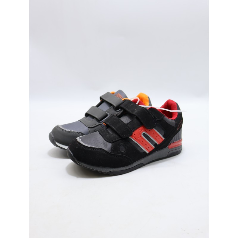 BUTY DZIECIĘCE . SIZE: 36-31 (12 PAR/PACZKA) KOLOR JAK NA ZDZIĘCIU
