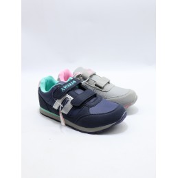 BUTY DZIECIĘCE . SIZE: 31-36 (12 PAR/PACZKA) KOLOR JAK NA ZDZIĘCIU