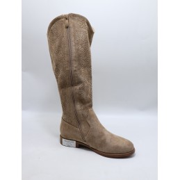 BOTKI DAMSKIE . SIZE: 36-41 (12 PAR/PACZKA) KOLOR JAK NA ZDZIĘCIU