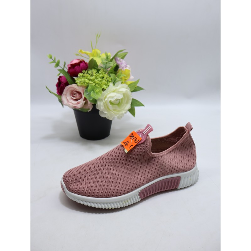 BUTY DAMSKIE . SIZE: 39-43 (8 PAR/PACZKA) KOLOR JAK NA ZDZIĘCIU