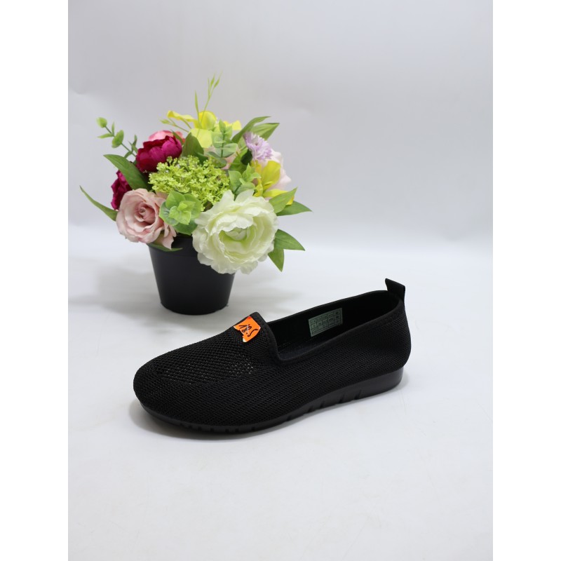BUTY DAMSKIE . SIZE: 36-41 (12 PAR/PACZKA) KOLOR JAK NA ZDZIĘCIU