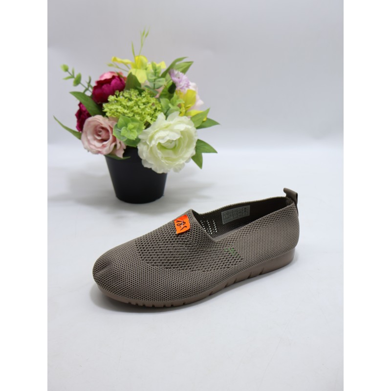 BUTY DAMSKIE . SIZE: 36-41 (12 PAR/PACZKA) KOLOR JAK NA ZDZIĘCIU