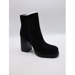 BUTY DAMSKIE . SIZE: 36-41 (12 PAR/PACZKA) KOLOR JAK NA ZDZIĘCIU