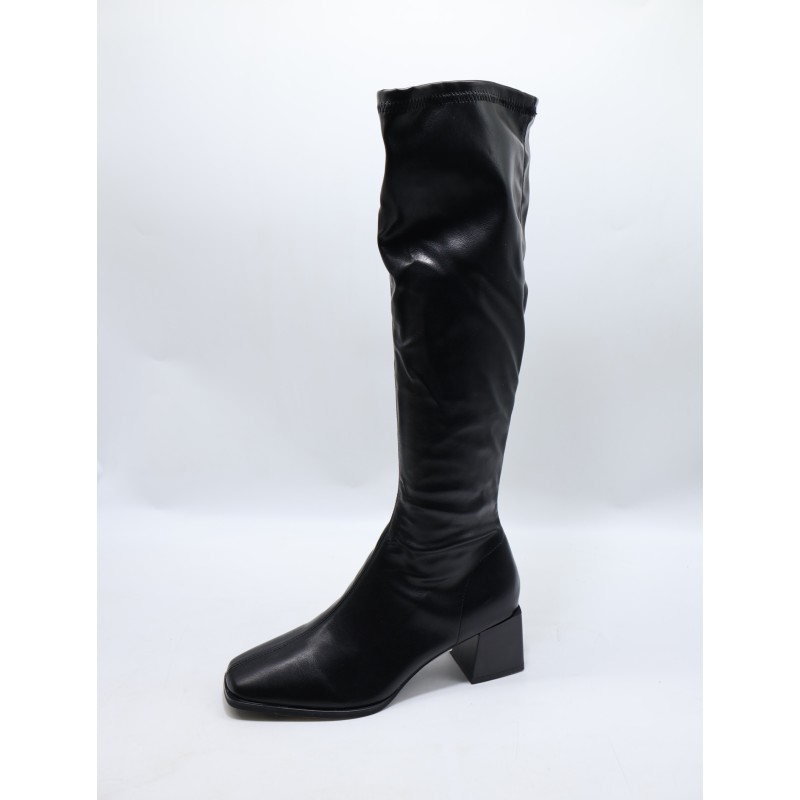 BOTKI DAMSKIE .SIZE: 36-41 (12 PAR/PACZKA) KOLOR JAK NA ZDZIĘCIU