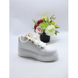 BUTY DAMSKIE .SIZE: 36-41 (12 PAR/PACZKA) KOLOR JAK NA ZDZIĘCIU