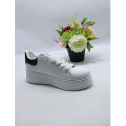 BUTY DAMSKIE .SIZE: 36-41 (12 PAR/PACZKA) KOLOR JAK NA ZDZIĘCIU
