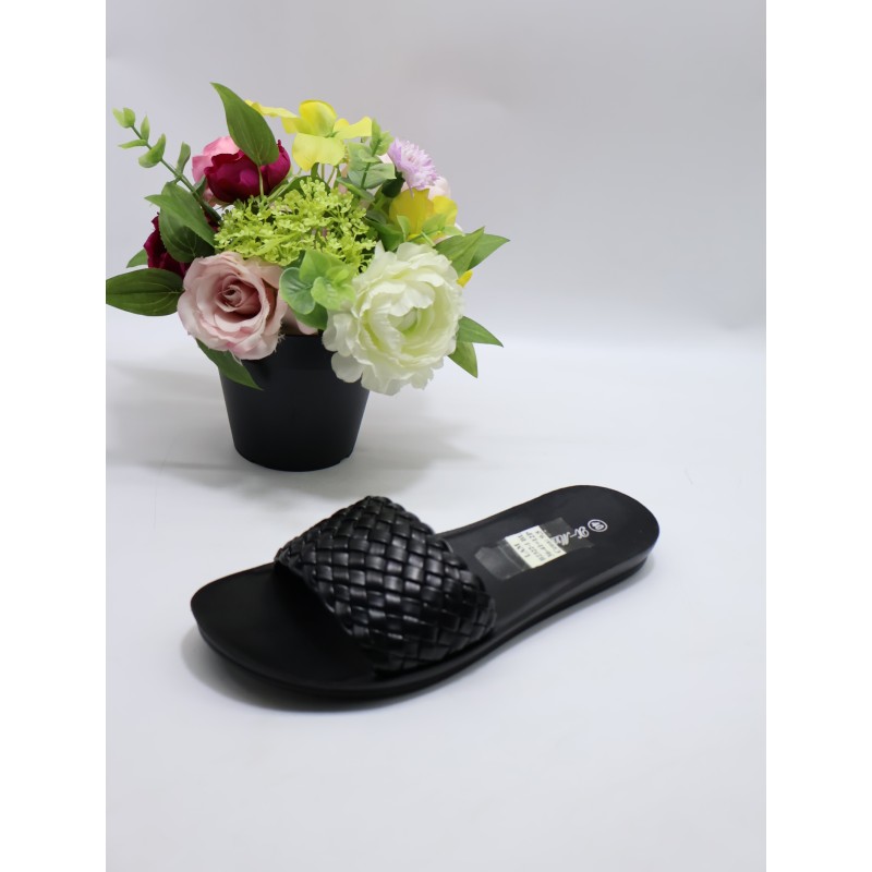 KLAPKI DAMSKIE. Size 36/41 ( 12 par/Paczka) Kolor jak na zdzięciu