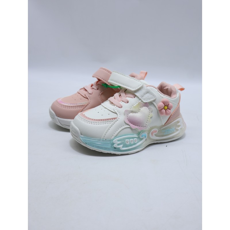 BUTY DZIECIĘCE .SIZE: 20-25 (18 PAR/PACZKA) KOLOR JAK NA ZDZIĘCIU