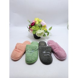 KAPCIE DAMSKIE .SIZE: 36-41...