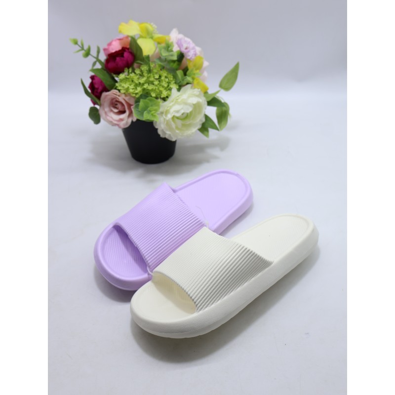 KLAPKI DAMSKIE .SIZE: 36-41 (24 PAR/PACZKA) KOLOR JAK NA ZDZIĘCIU