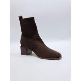 BUTY DAMSKIE .SIZE: 36-41 (12 PAR/PACZKA) KOLOR JAK NA ZDZIĘCIU.