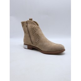 BUTY DAMSKIE .SIZE: 36-41 (12 PAR/PACZKA) KOLOR JAK NA ZDZIĘCIU.