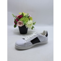 BUTY DAMSKIE. SIZE: 36/41 (12 PAR/PACZKA) KOLOR JAK NA ZDZIĘCIU