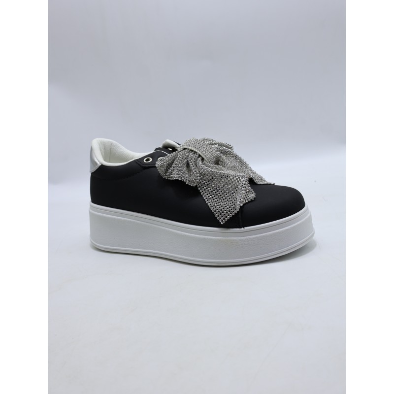 BUTY DAMSKIE. SIZE: 36/41 (12 PAR/PACZKA) KOLOR JAK NA ZDZIĘCIU