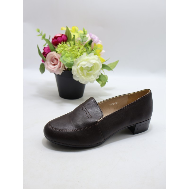BUTY DAMSKIE. SIZE: 36/41 (12 PAR/PACZKA) KOLOR JAK NA ZDZIĘCIU