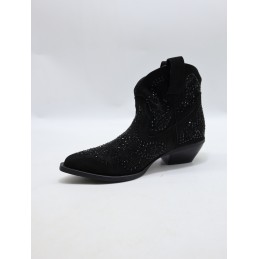 BUTY DAMSKIE. SIZE: 36/41 (12 PAR/PACZKA) KOLOR JAK NA ZDZIĘCIU