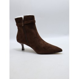 BUTY DAMSKIE. SIZE: 36/41 (12 PAR/PACZKA) KOLOR JAK NA ZDZIĘCIU