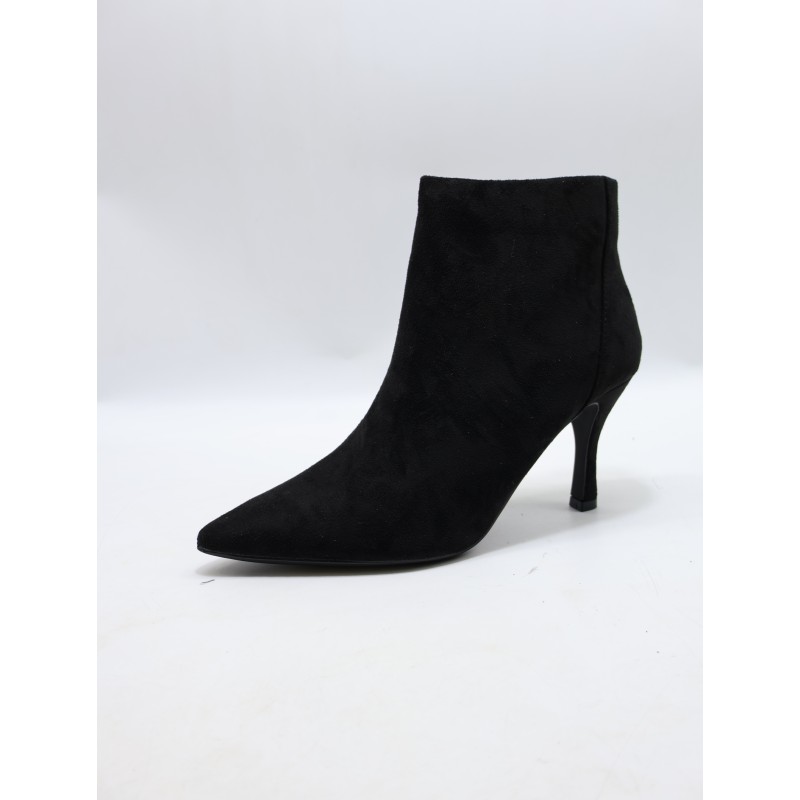 BUTY DAMSKIE. SIZE: 36/41 (12 PAR/PACZKA) KOLOR JAK NA ZDZIĘCIU