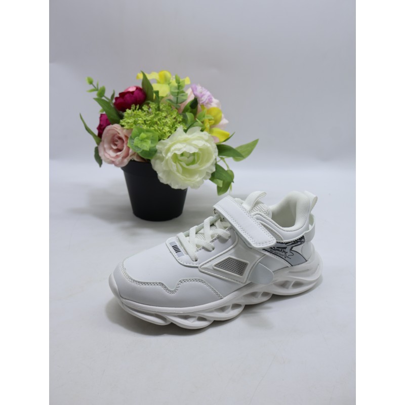 BUTY DZIECIĘCE. SIZE: 33/38 (12 PAR/PACZKA) KOLOR JAK NA ZDZIĘCIU