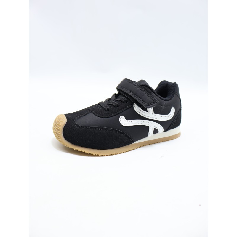 BUTY DZIECIĘCE. SIZE: 25/30 (12 PAR/PACZKA) KOLOR JAK NA ZDZIĘCIU