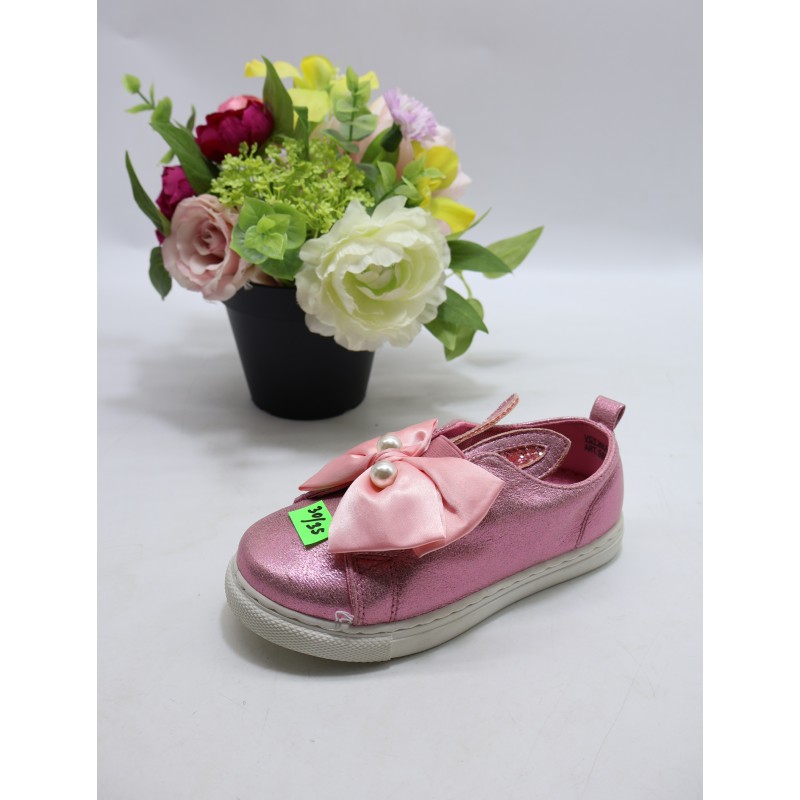 BUTY DZIECIĘCE. SIZE: 30/35 (12 PAR/PACZKA) KOLOR JAK NA ZDZIĘCIU
