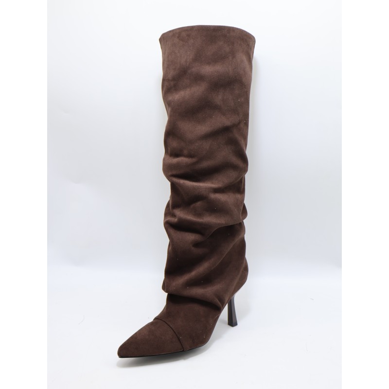 BOTKI DAMSKIE. SIZE: 36/41 (12 PAR/PACZKA) KOLOR JAK NA ZDZIĘCIU