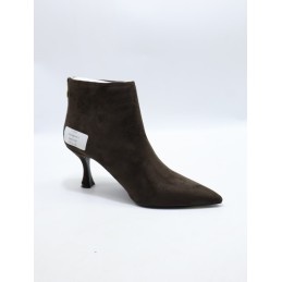 BUTY DAMSKIE. SIZE: 36/41 (12 PAR/PACZKA) KOLOR JAK NA ZDZIĘCIU