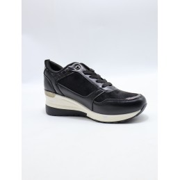 BUTY DAMSKIE. SIZE: 36/41 (12 PAR/PACZKA) KOLOR JAK NA ZDZIĘCIU