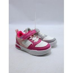 BUTY DZIECIĘCE. SIZE: 25/30 (16 PAR/PACZKA) KOLOR JAK NA ZDZIĘCIU