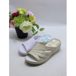 KLAPKI DAMSKIE. SIZE: 36/41...