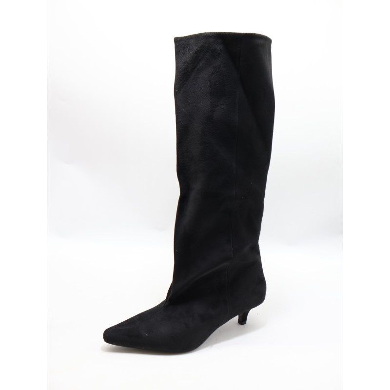 BOTKI DAMSKIE. SIZE: 36/41 (12 PAR/PACZKA) KOLOR JAK NA ZDZIĘCIU