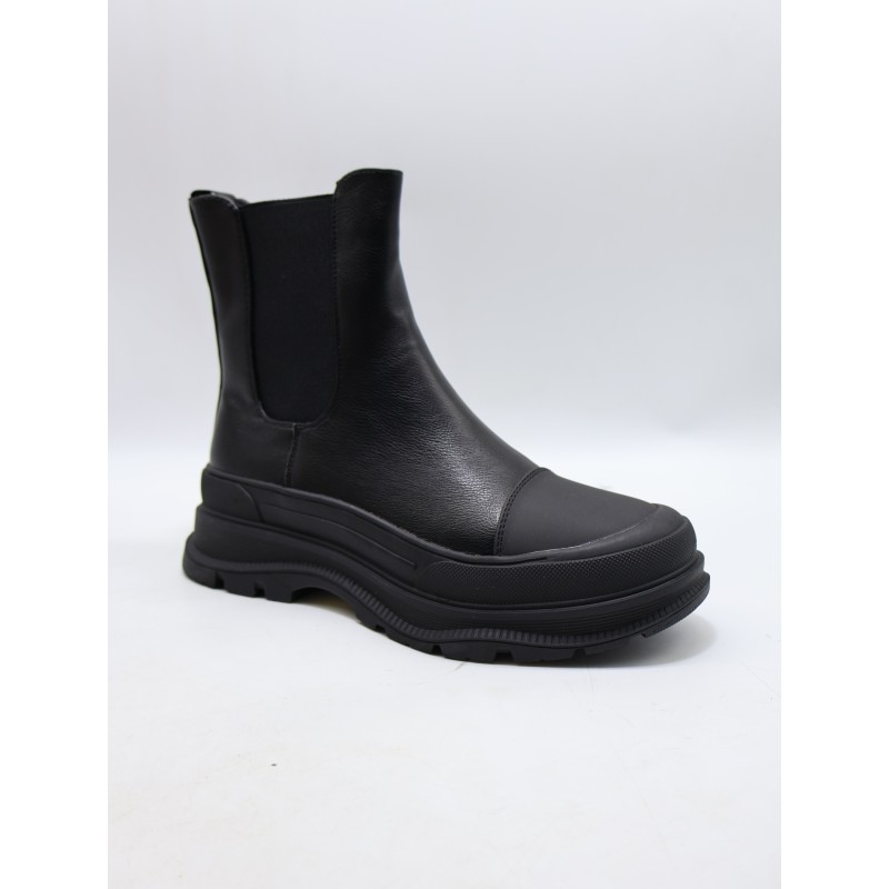 BUTY DAMSKIE. SIZE: 36/41 (8 PAR/PACZKA) KOLOR JAK NA ZDZIĘCIU