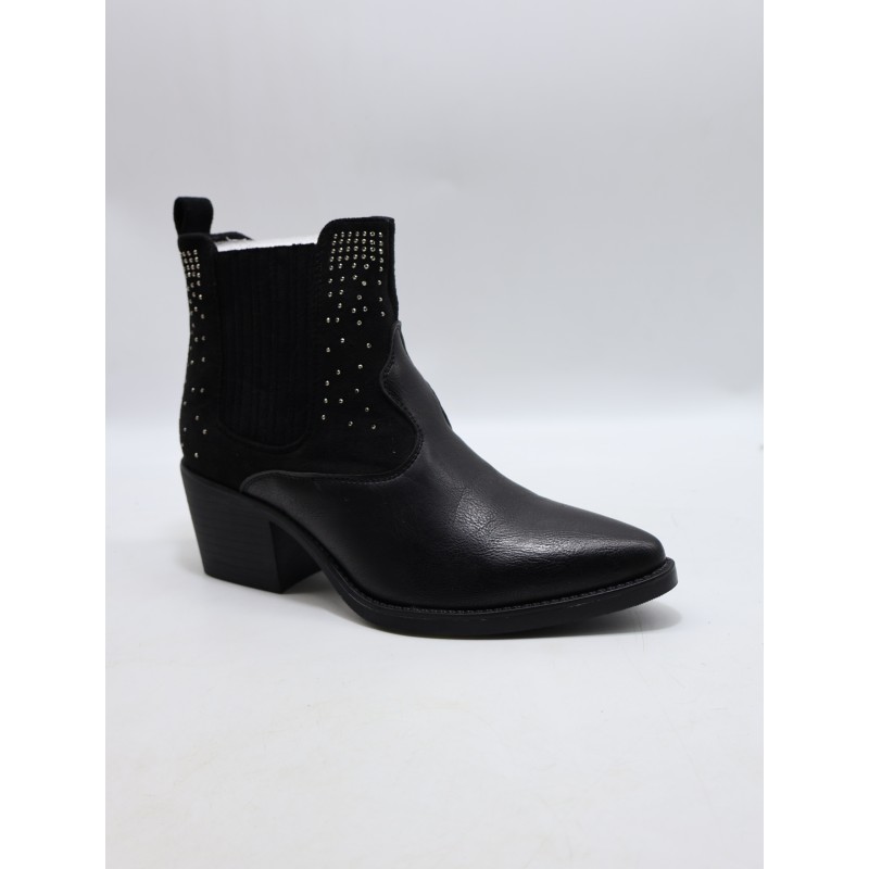 BUTY DAMSKIE. SIZE: 36/41 (8 PAR/PACZKA) KOLOR JAK NA ZDZIĘCIU