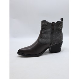BUTY DAMSKIE. SIZE: 36/41 (8 PAR/PACZKA) KOLOR JAK NA ZDZIĘCIU