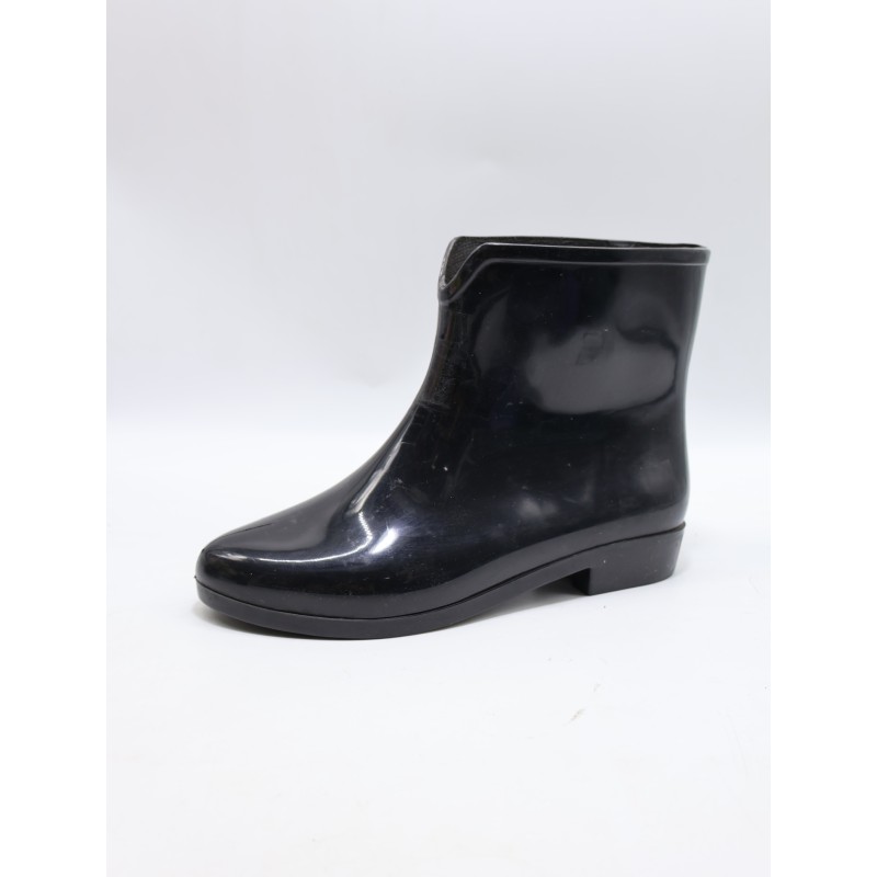 BUTY DAMSKIE. SIZE: 36/41 (10 PAR/PACZKA) KOLOR JAK NA ZDZIĘCIU