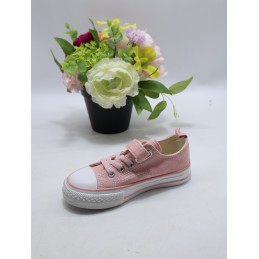 BUTY DZIECIĘCE. SIZE: 26/31 (12 PAR/PACZKA) KOLOR JAK NA ZDZIĘCIU