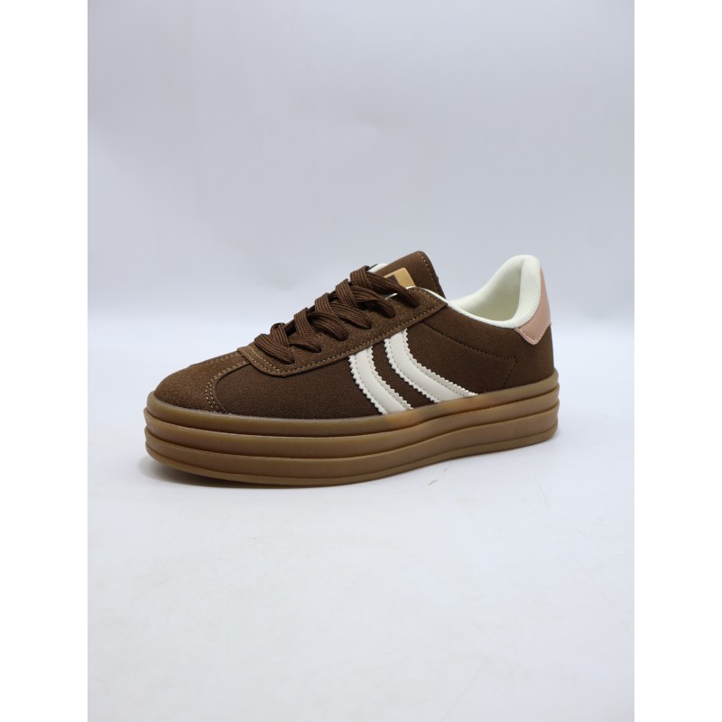 BUTY DAMSKIE. SIZE: 36/41 (12 PAR/PACZKA) KOLOR JAK NA ZDZIĘCIU