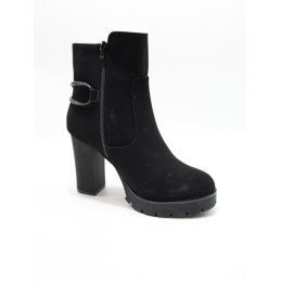 BUTY DAMSKIE. SIZE: 36/41 (8 PAR/PACZKA) KOLOR JAK NA ZDZIĘCIU