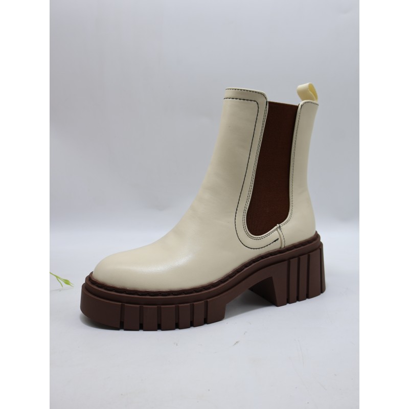 KALOSZE DAMSKIE. SIZE: 36/41 (12 PAR/PACZKA) KOLOR JAK NA ZDZIĘCIU