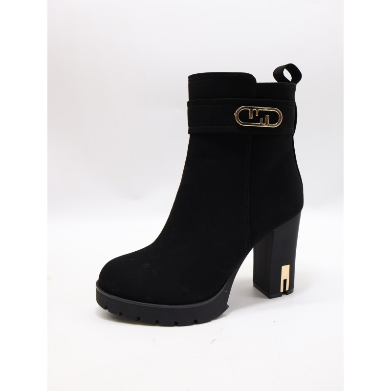 BUTY DAMSKIE. SIZE: 36/41 (8 PAR/PACZKA) KOLOR JAK NA ZDZIĘCIU