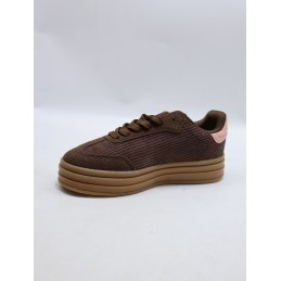 BUTY DAMSKIE. SIZE: 36/41 (12 PAR/PACZKA) KOLOR JAK NA ZDZIĘCIU