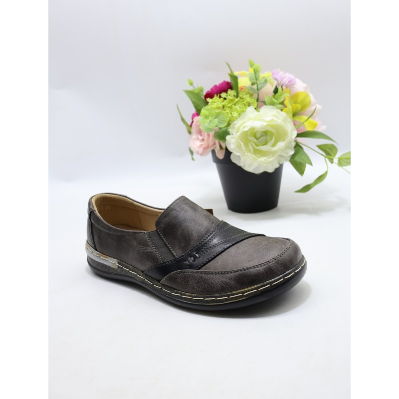 BUTY DAMSKIE. SIZE: 36/41 (12 PAR/PACZKA) KOLOR JAK NA ZDZIĘCIU