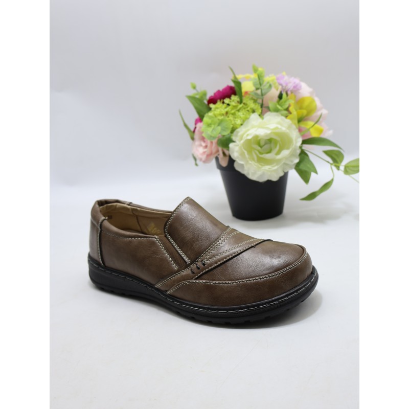 BUTY DAMSKIE. SIZE: 36/42 (12 PAR/PACZKA) KOLOR JAK NA ZDZIĘCIU