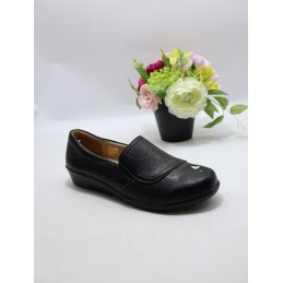 BUTY DAMSKIE. SIZE: 39/43...