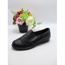 BUTY DAMSKIE. SIZE: 39/43...